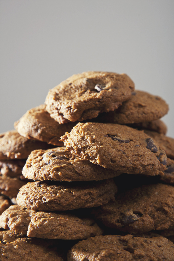 Easy Vegan Pumpkin Chocolate Chip Cookies